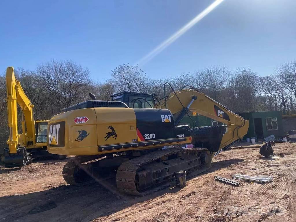 CAT 325 D 대형 굴삭기 29톤 이상