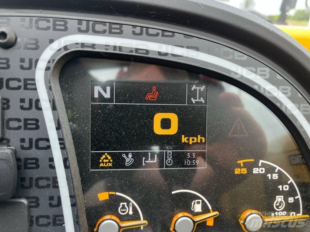 JCB 525-60 Hi-Viz 텔러 핸들러