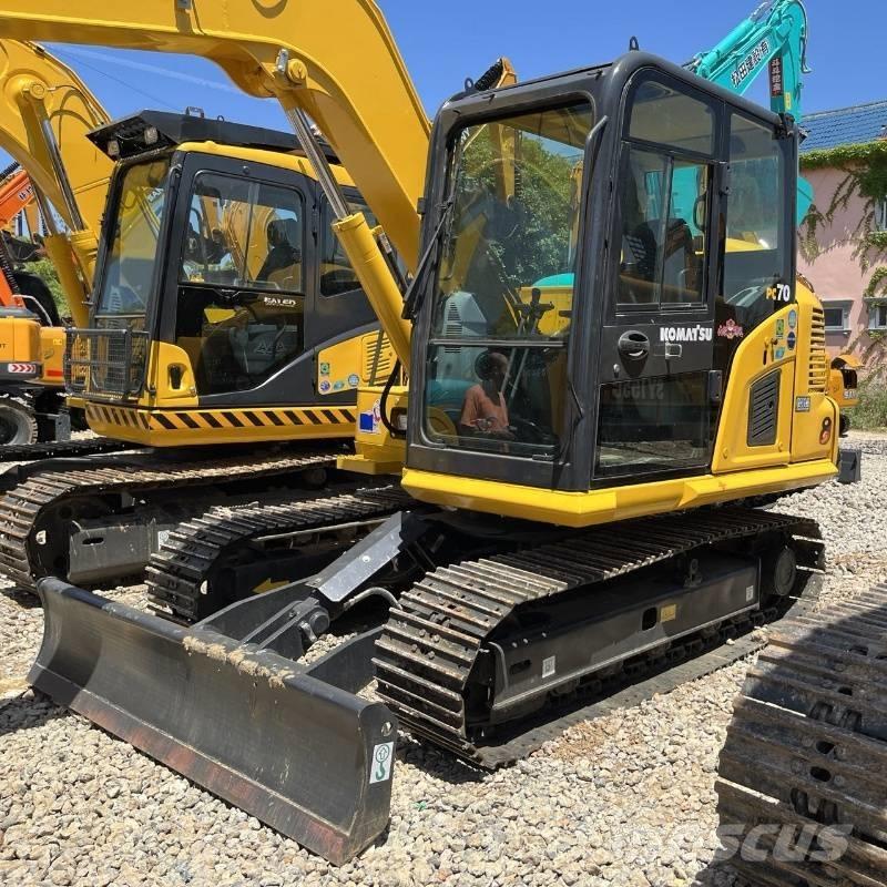 Komatsu PC 70 대형 굴삭기 29톤 이상