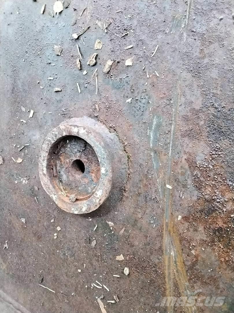 Valmet 890.1 기타 구성품