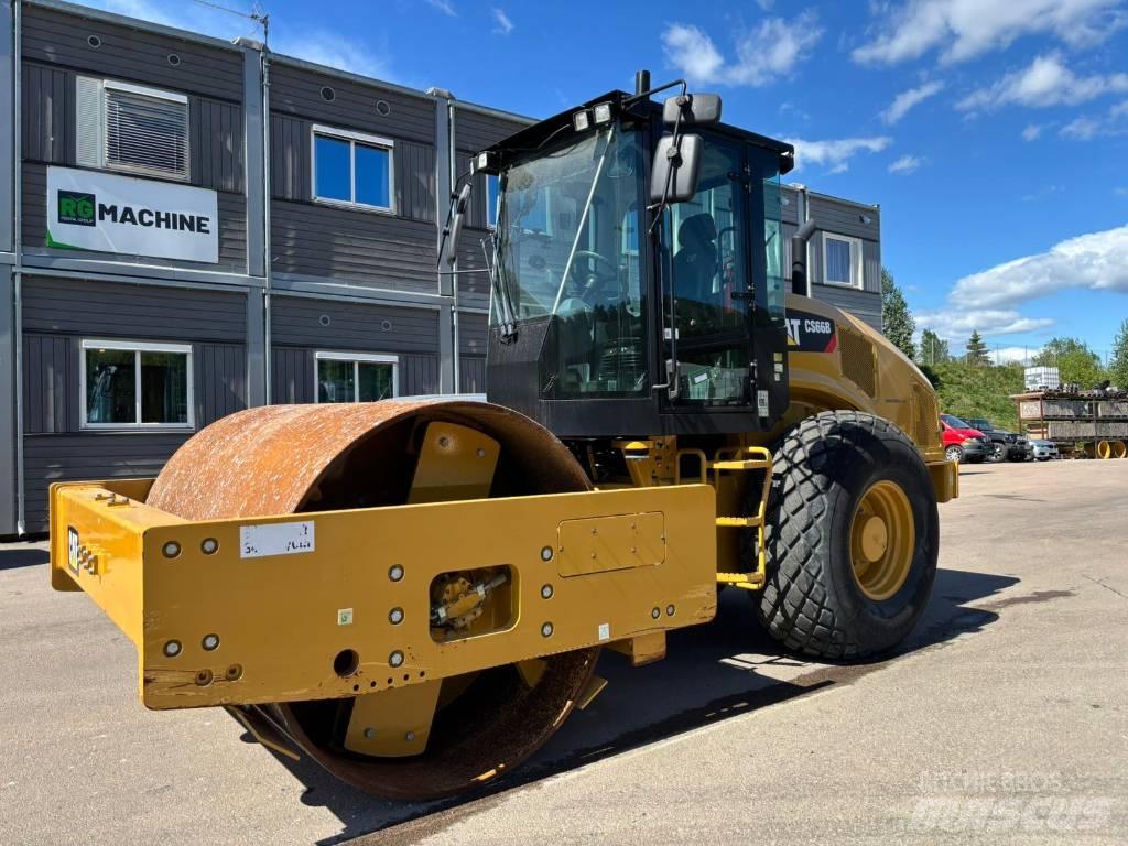 CAT CS 66 B 싱글 드럼 롤러