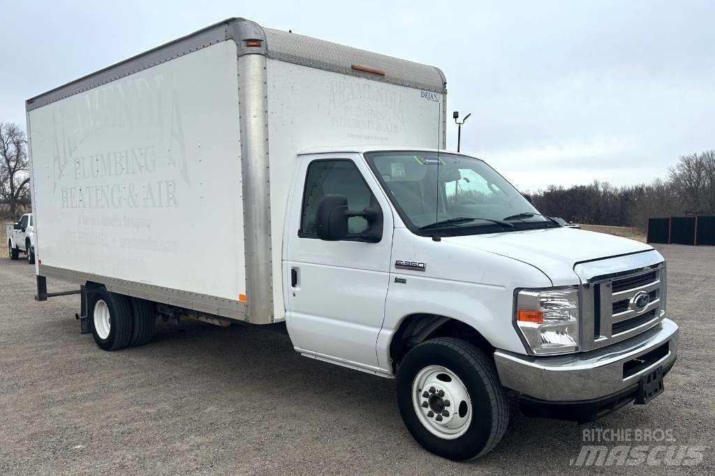 Ford E 350 SD 탑차 트럭