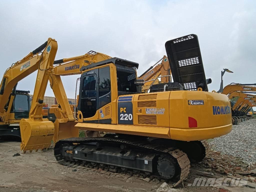 Komatsu PC 220-8 대형 굴삭기 29톤 이상