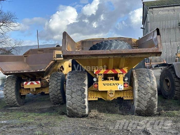 Volvo A 25 B 건설현장 덤프트럭