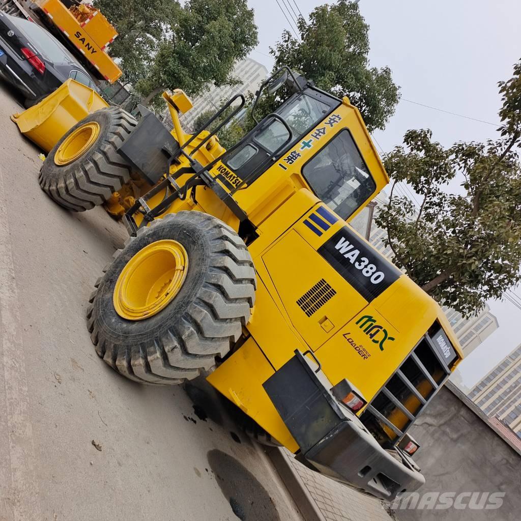 Komatsu WA 380 대형 굴삭기 29톤 이상