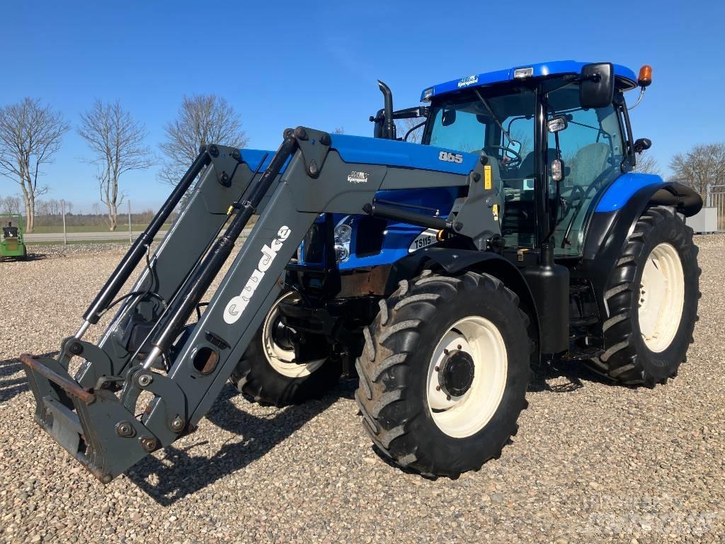 New Holland TS 115 A 트랙터
