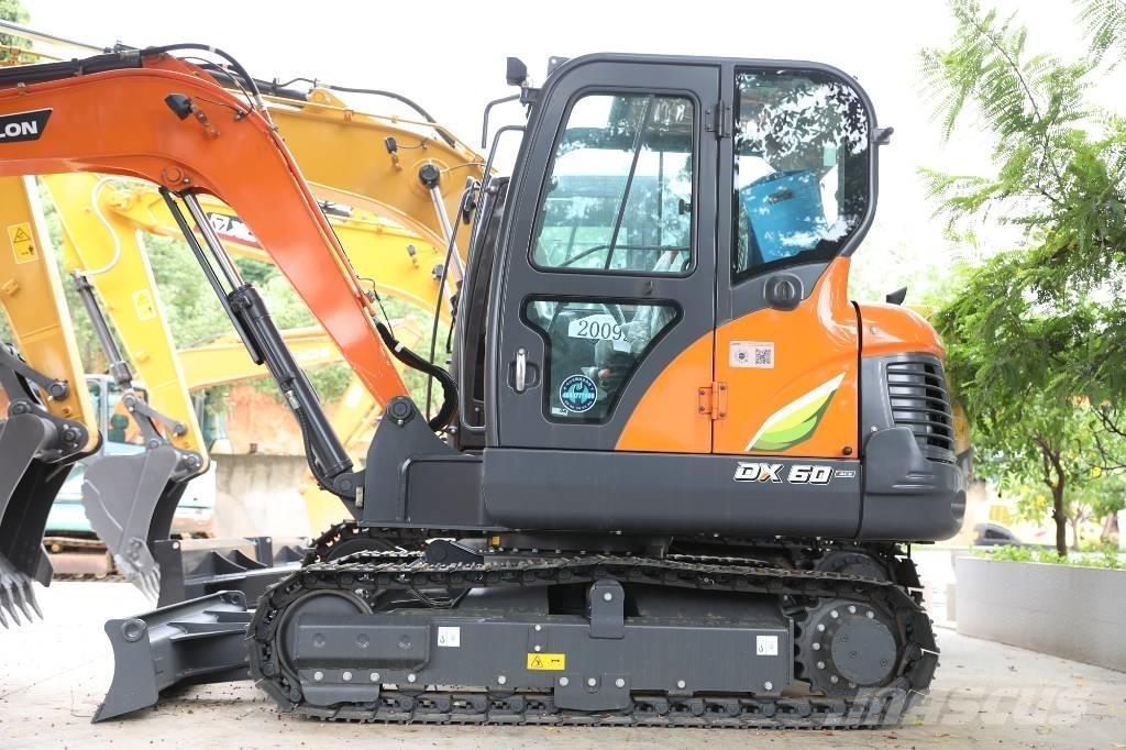 Develon DX 60 E-10 N  휠 굴삭기