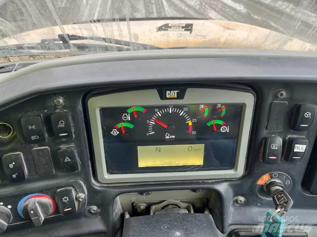 CAT 730 C 연결식 홀러
