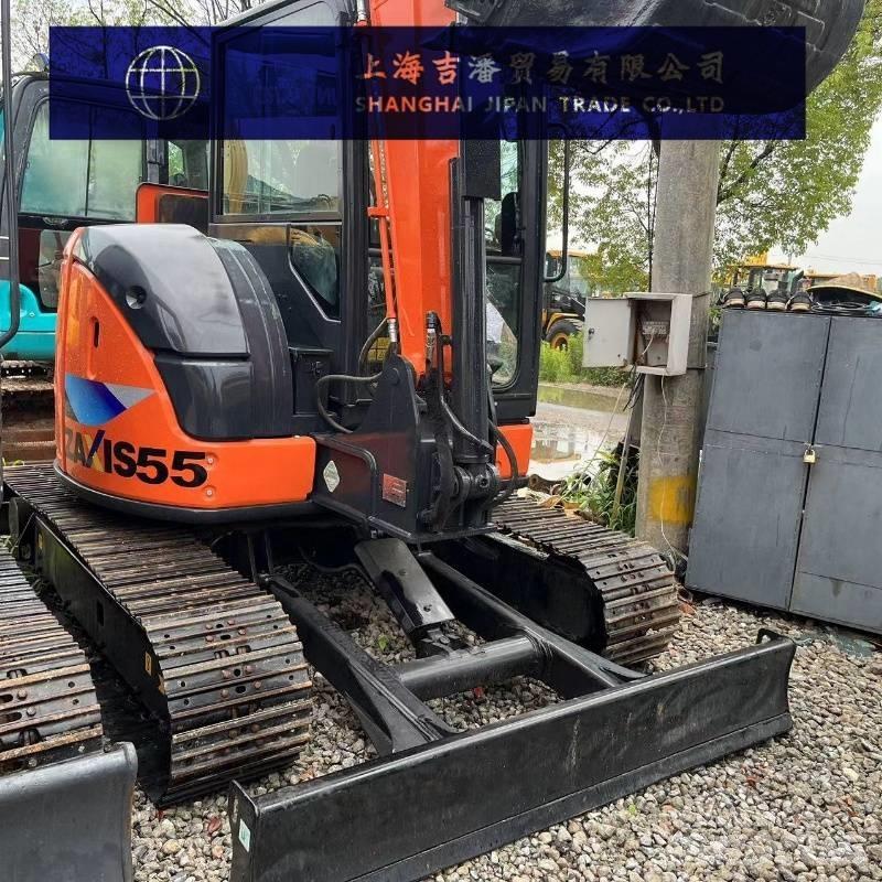 Hitachi ZX 55 소형 굴삭기 7톤 미만