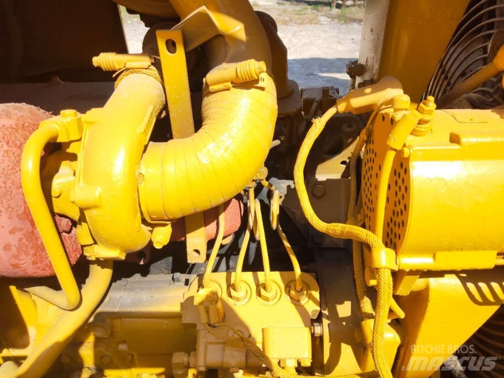 CAT D 4 H 크롤러 도저