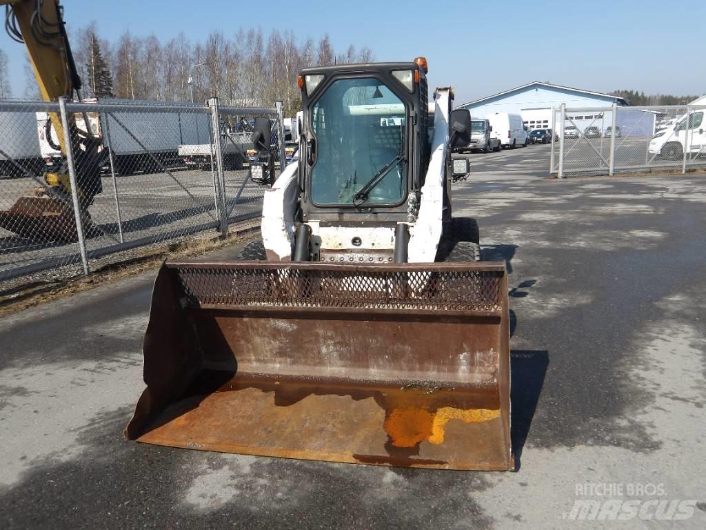 Bobcat S250  스키드로더