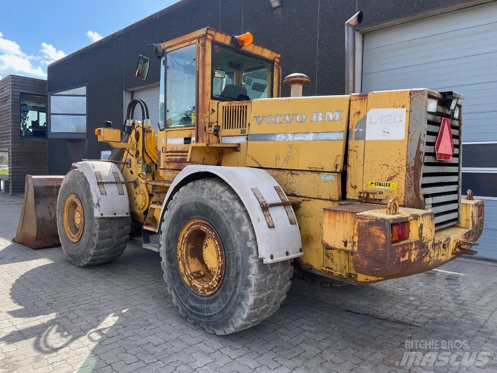 Volvo L120B  휠로우더