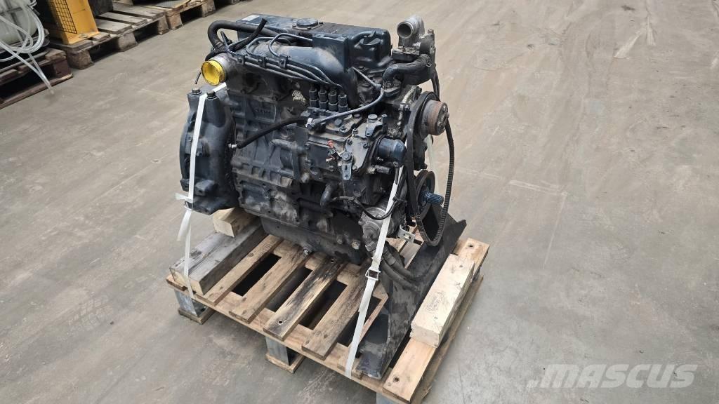 Kubota V 2403 엔진