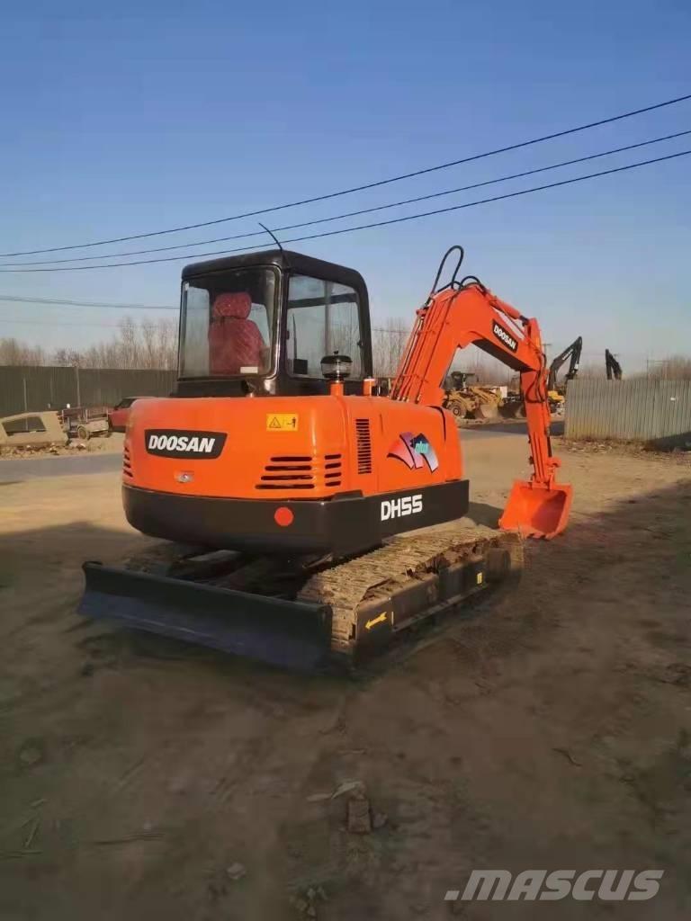 Doosan DH55 소형 굴삭기 7톤 미만