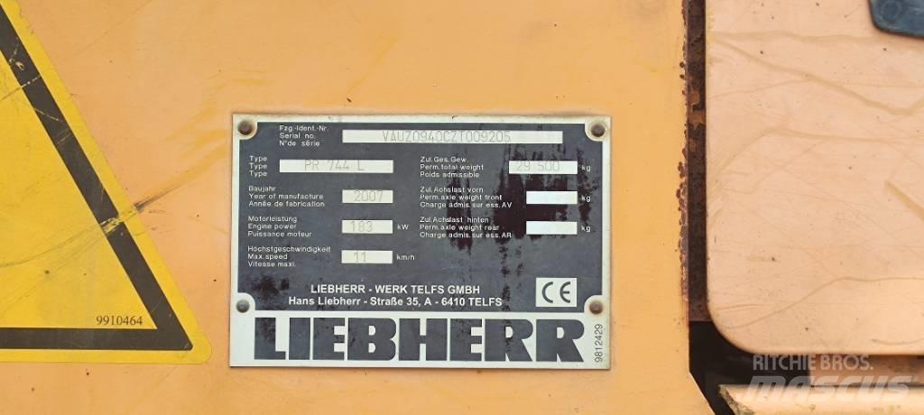 Liebherr PR 744 L 크롤러 도저