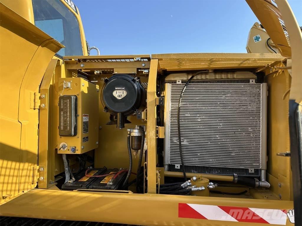 CAT 320CL 대형 굴삭기 29톤 이상