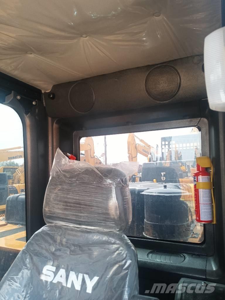 Sany SY 215 C 대형 굴삭기 29톤 이상