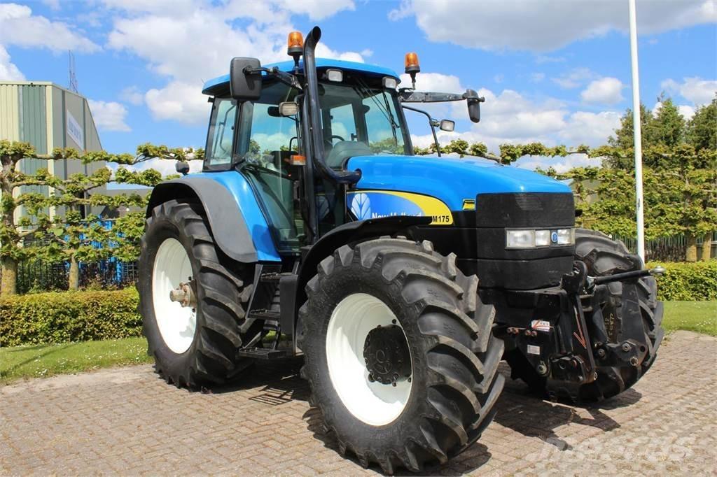 New Holland TM175 트랙터