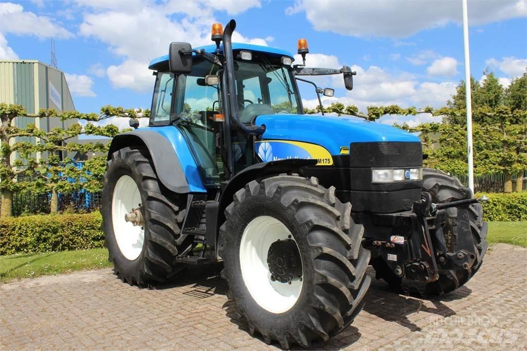 New Holland TM175 트랙터