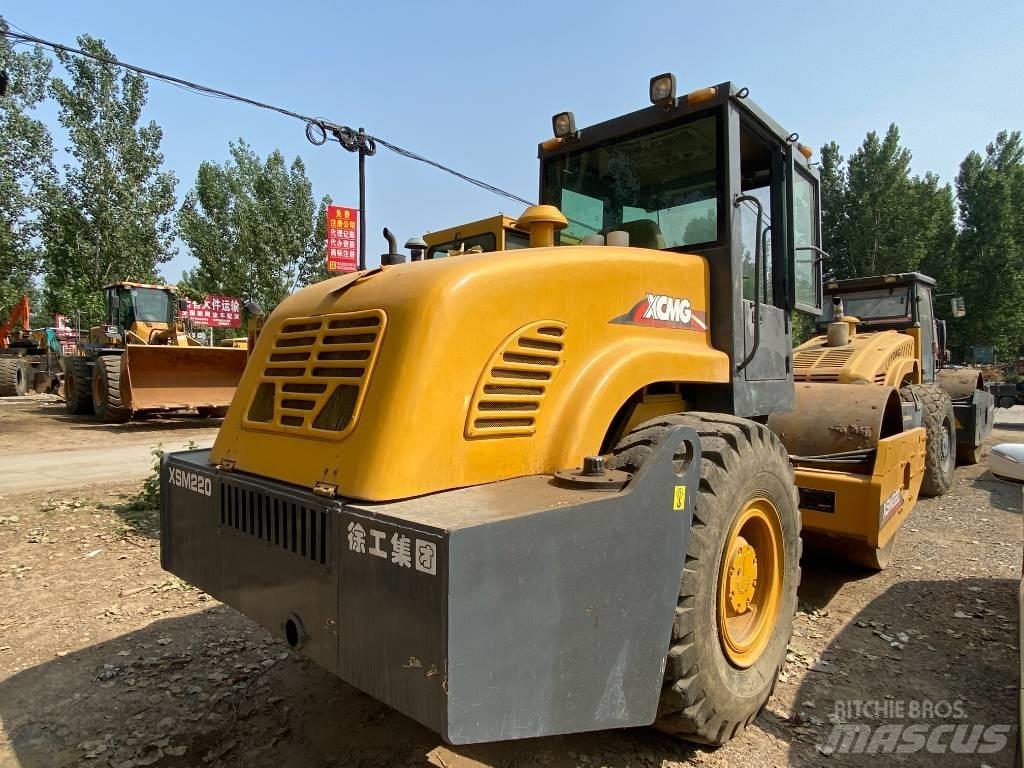 XCMG XSM 220 싱글 드럼 롤러