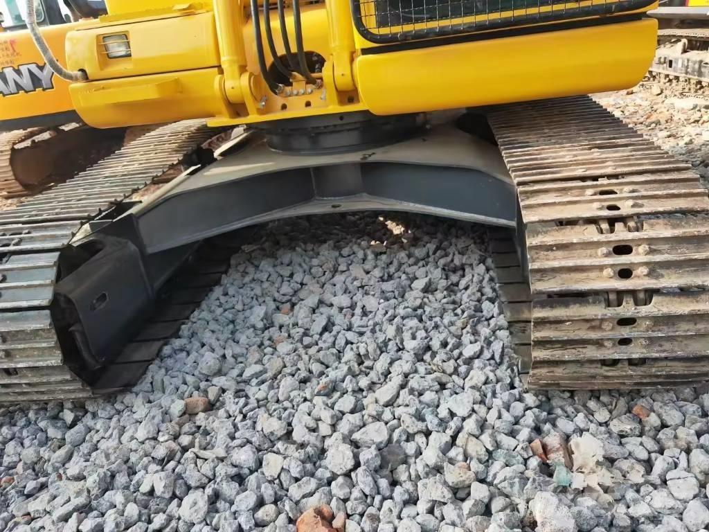 Komatsu PC 110 대형 굴삭기 29톤 이상