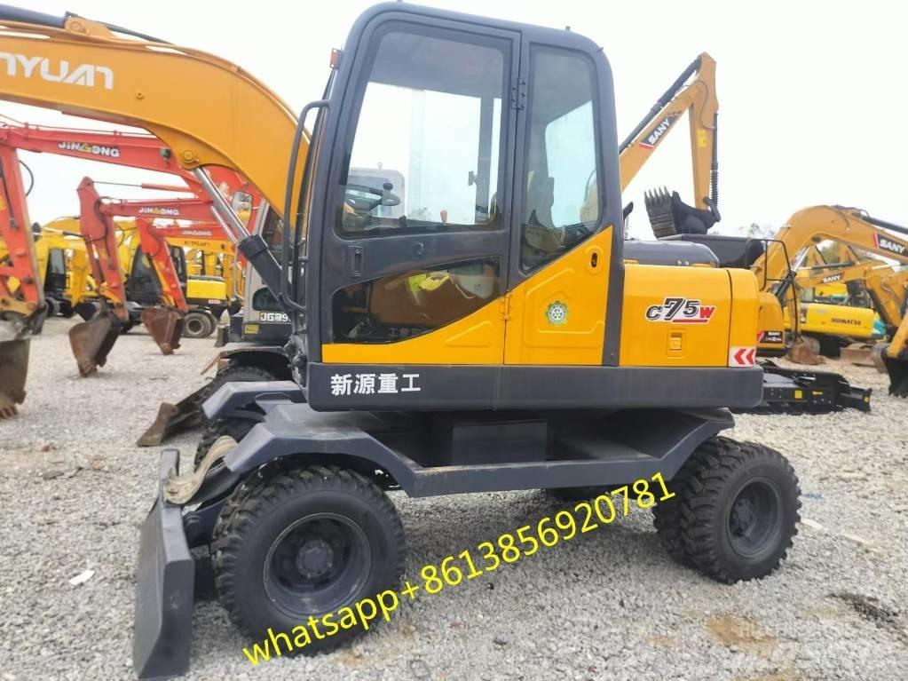 Xinyuan XYB75W 대형 굴삭기 29톤 이상