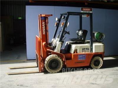 Nissan RJ02A25U 그 외 지게차