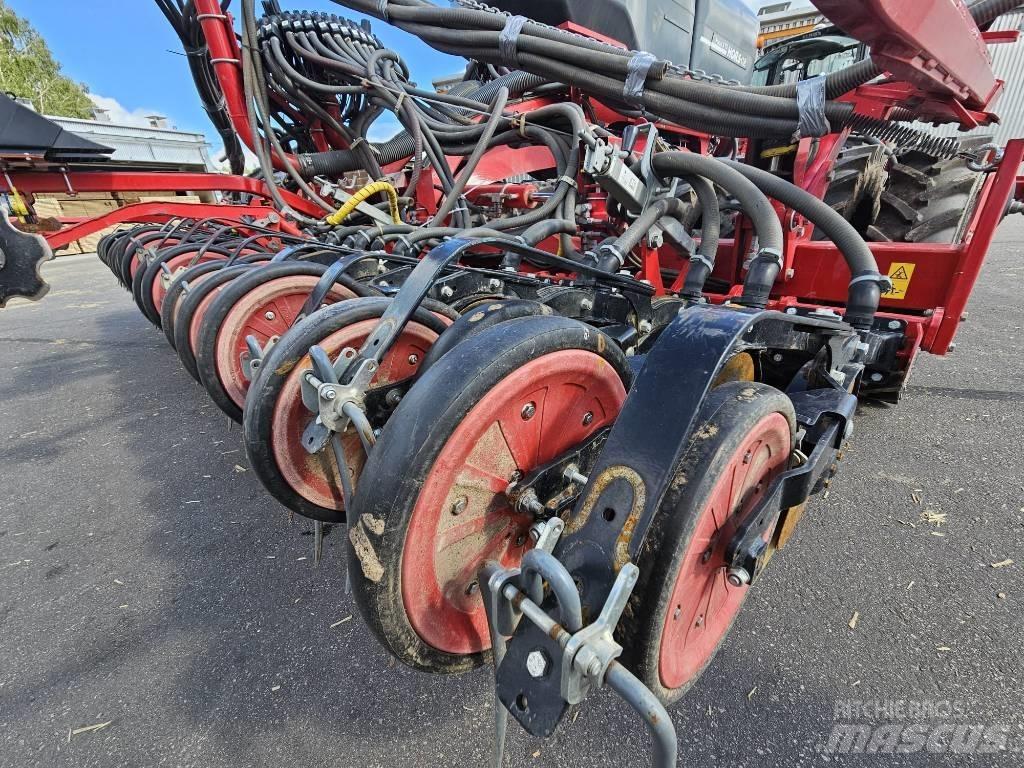 Horsch Focus 6 TD 드릴