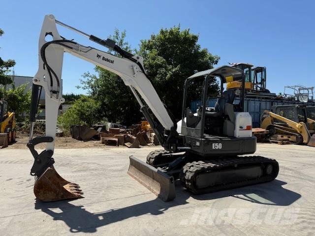 Bobcat E 50 소형 굴삭기 7톤 미만