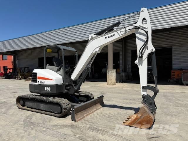 Bobcat E 50 소형 굴삭기 7톤 미만