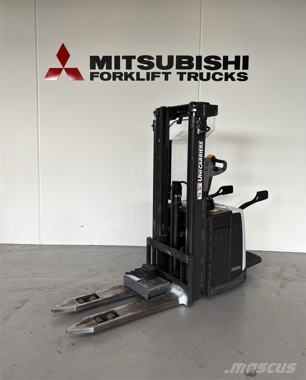 Atlet PSP160 보행식 리치 지게차