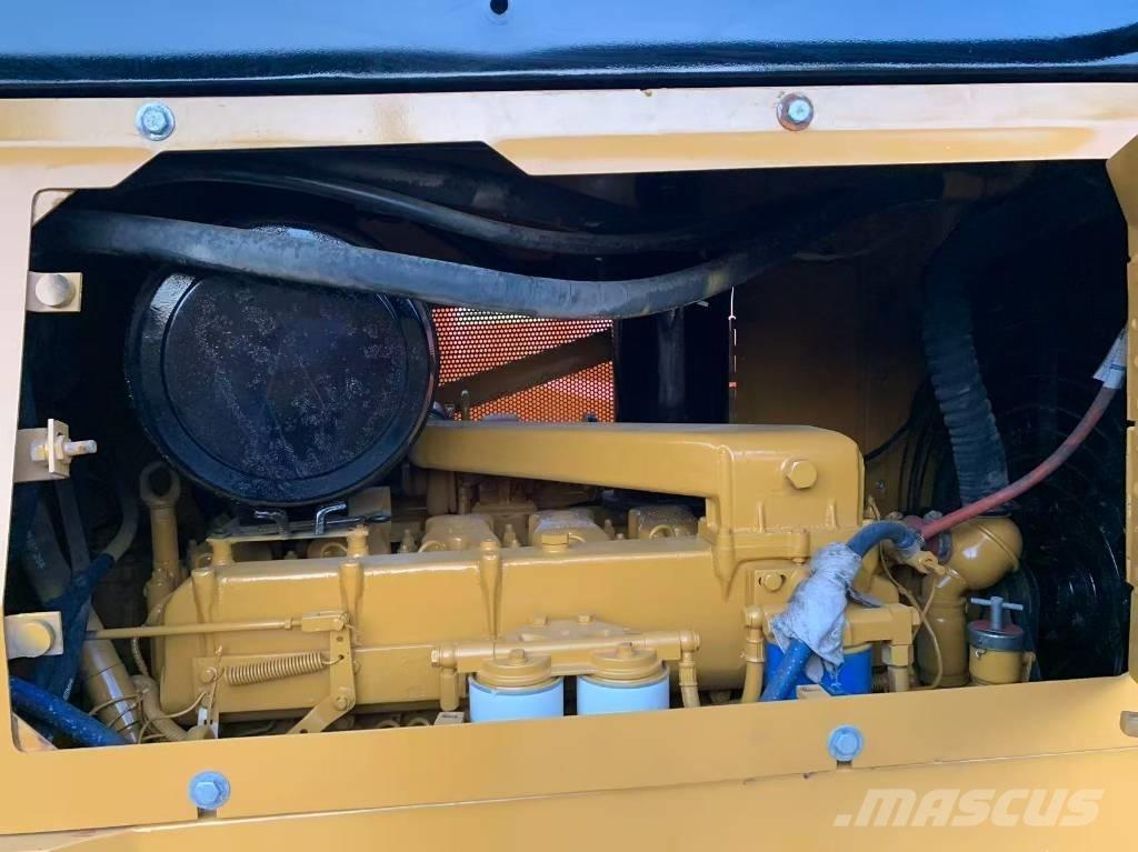 CAT D 6 G 크롤러 도저