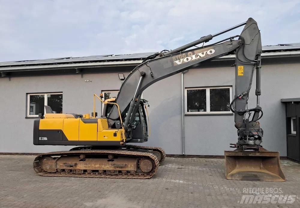 Volvo EC 220 DL 대형 굴삭기 29톤 이상