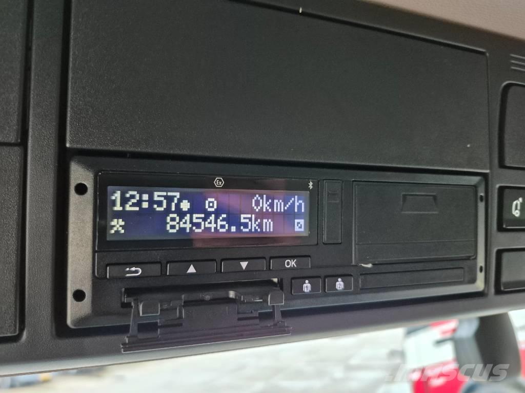 DAF XD 370 커튼사이더 트럭