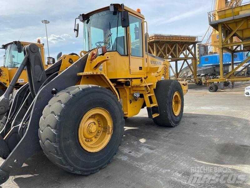 Volvo L 120 E.Ref.10  휠로우더