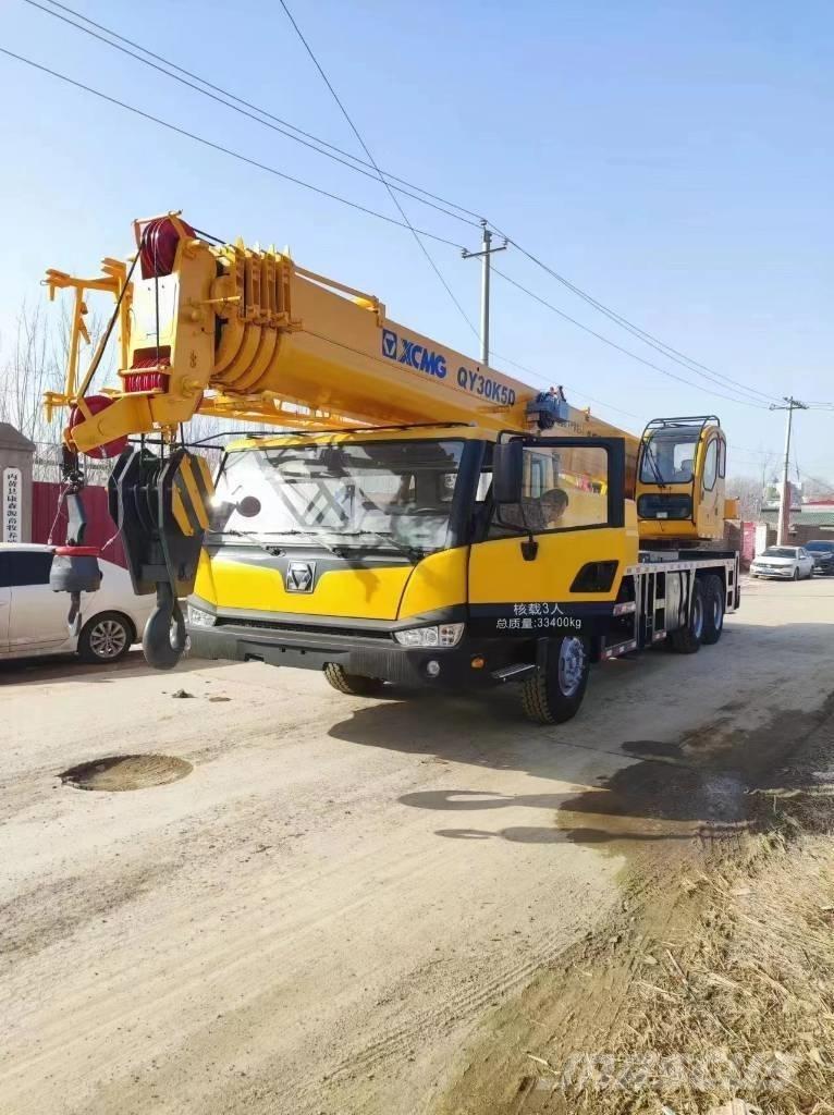 XCMG QY30T A/T 크레인