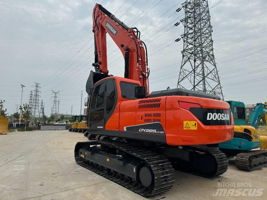 Doosan DX 225 LC-9C 대형 굴삭기 29톤 이상
