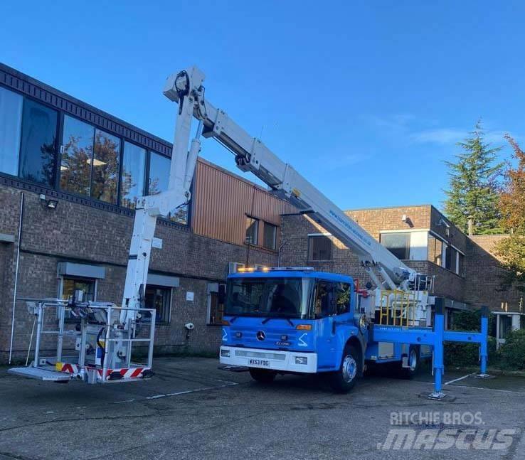 Bronto F32 RL 트럭 탑재 고소작업대