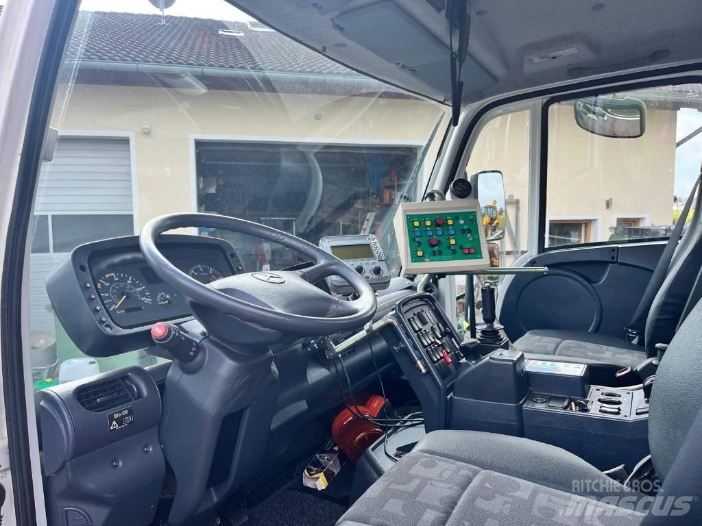 Unimog U400 다목적 장비