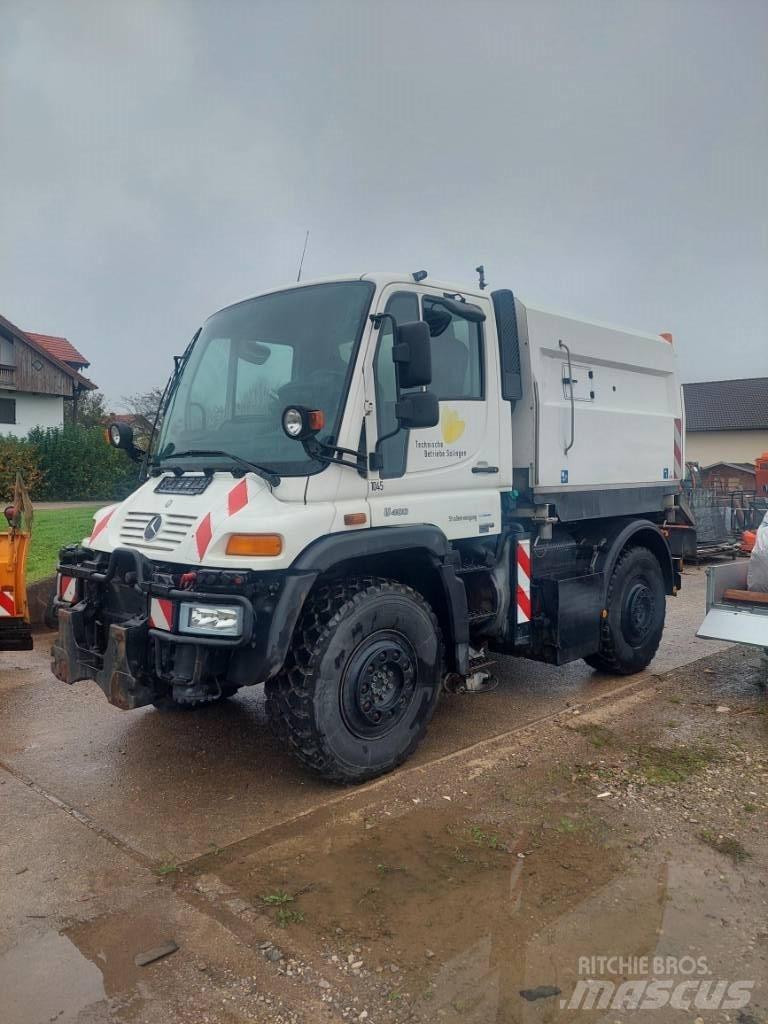 Unimog U400 다목적 장비