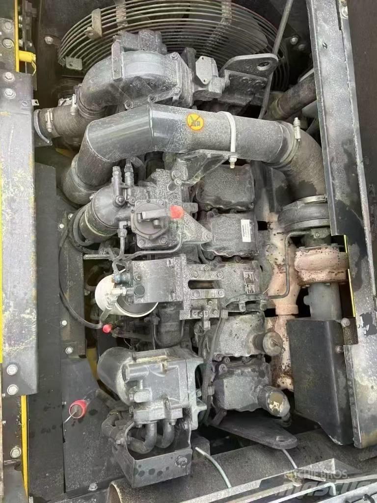 Komatsu 400-8 대형 굴삭기 29톤 이상