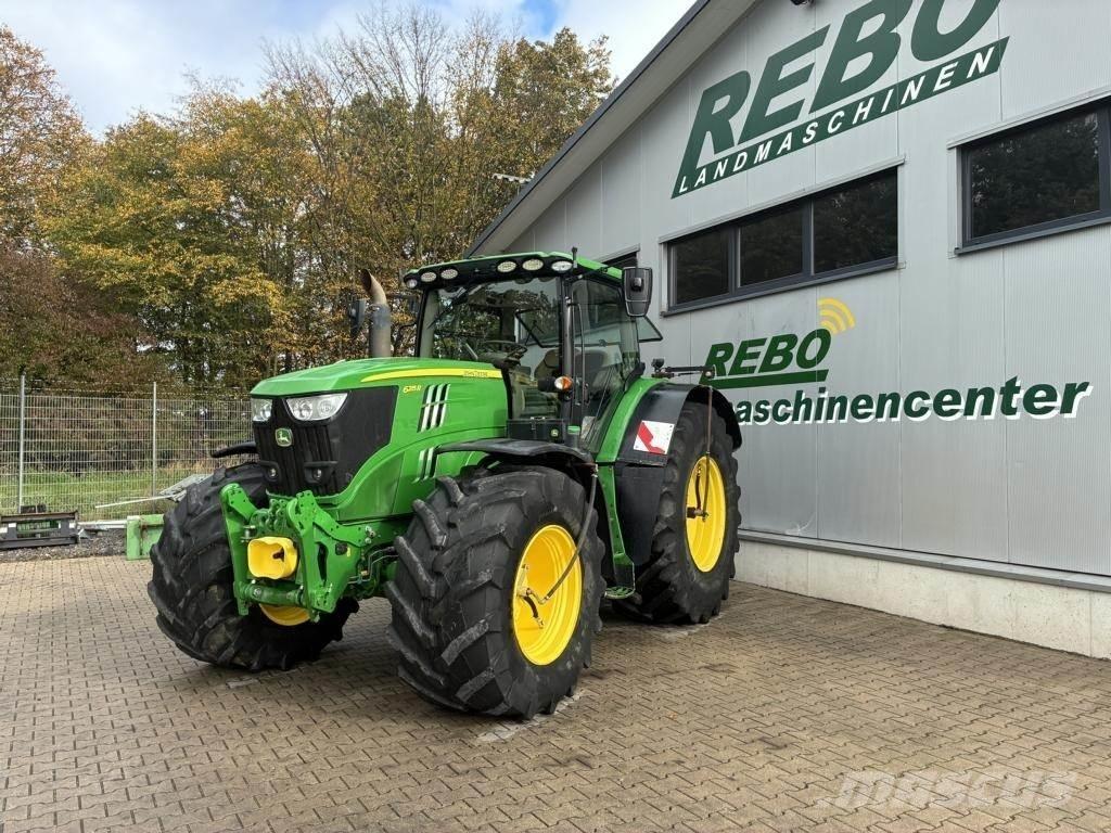 John Deere 6215R 트랙터