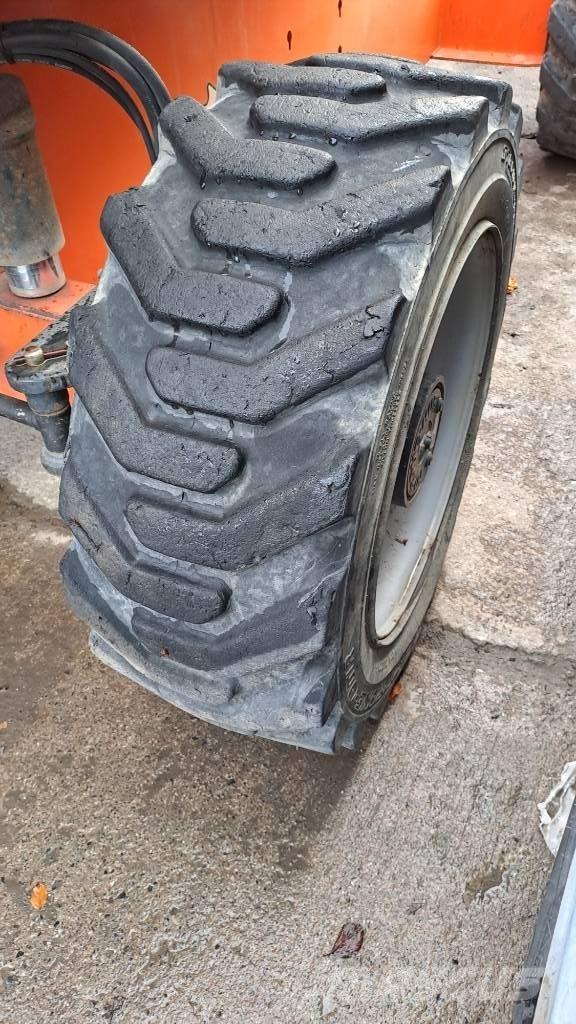 JLG 660 SJ 견인식 전동이동 리프트