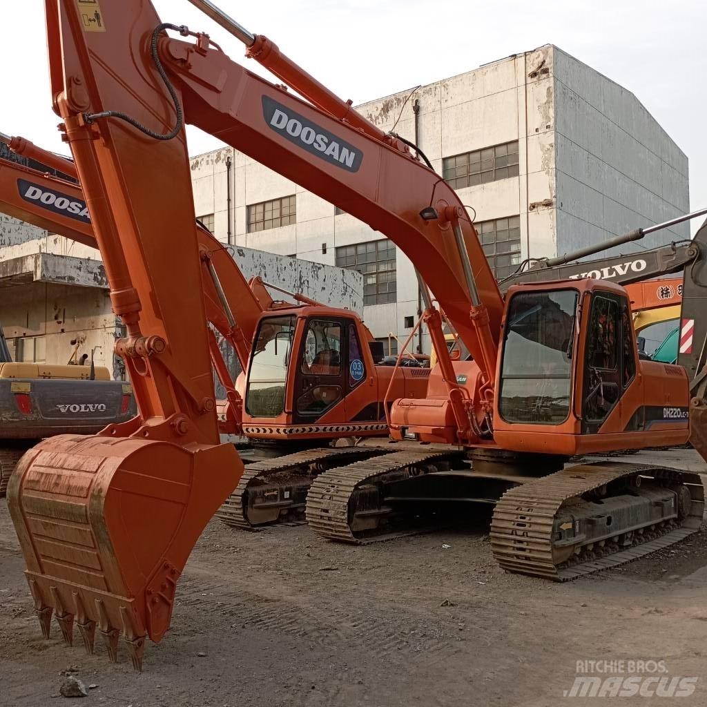 Doosan DH 220 LC-7 대형 굴삭기 29톤 이상