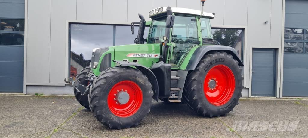 Fendt 718 Vario TMS 트랙터