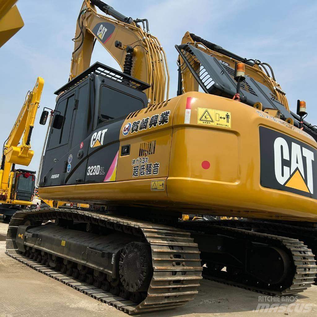 CAT 323D2L 대형 굴삭기 29톤 이상