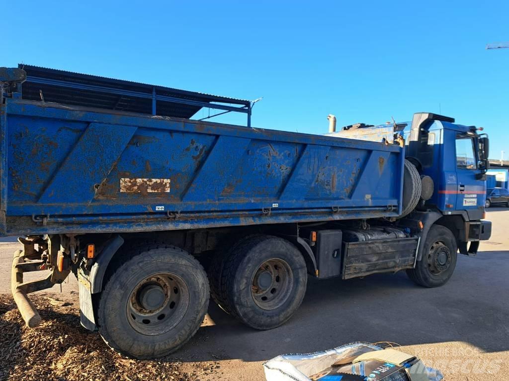 Tatra T 815-2 Terno 덤프 트럭