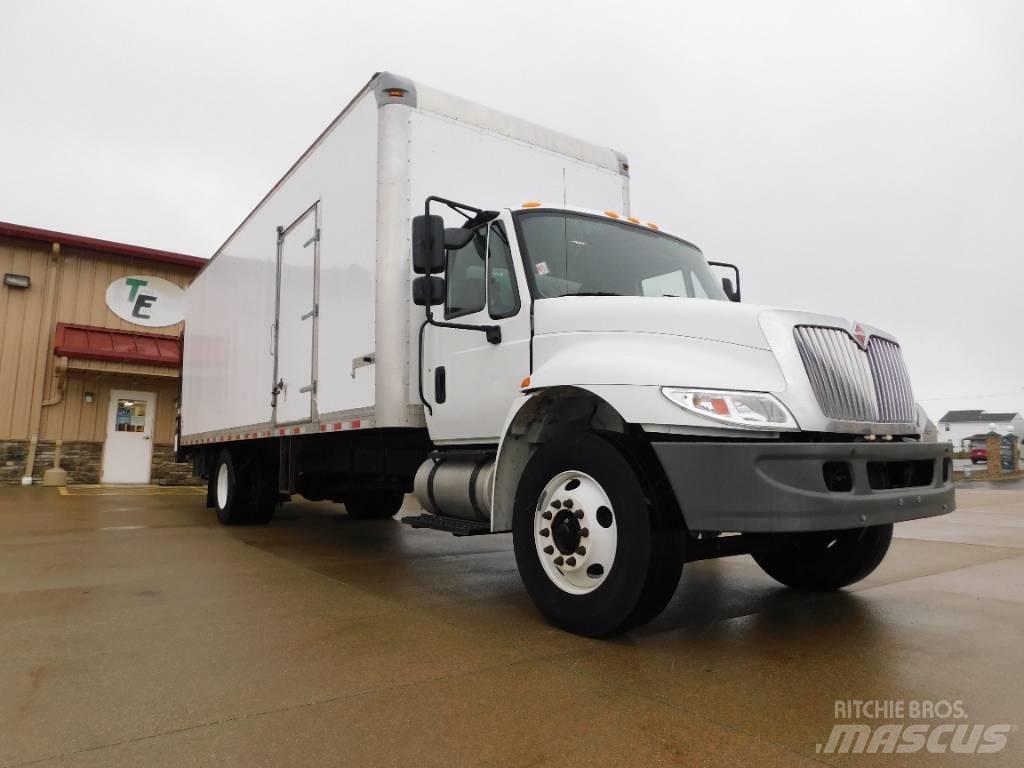 International 4300 컨테이너 트럭