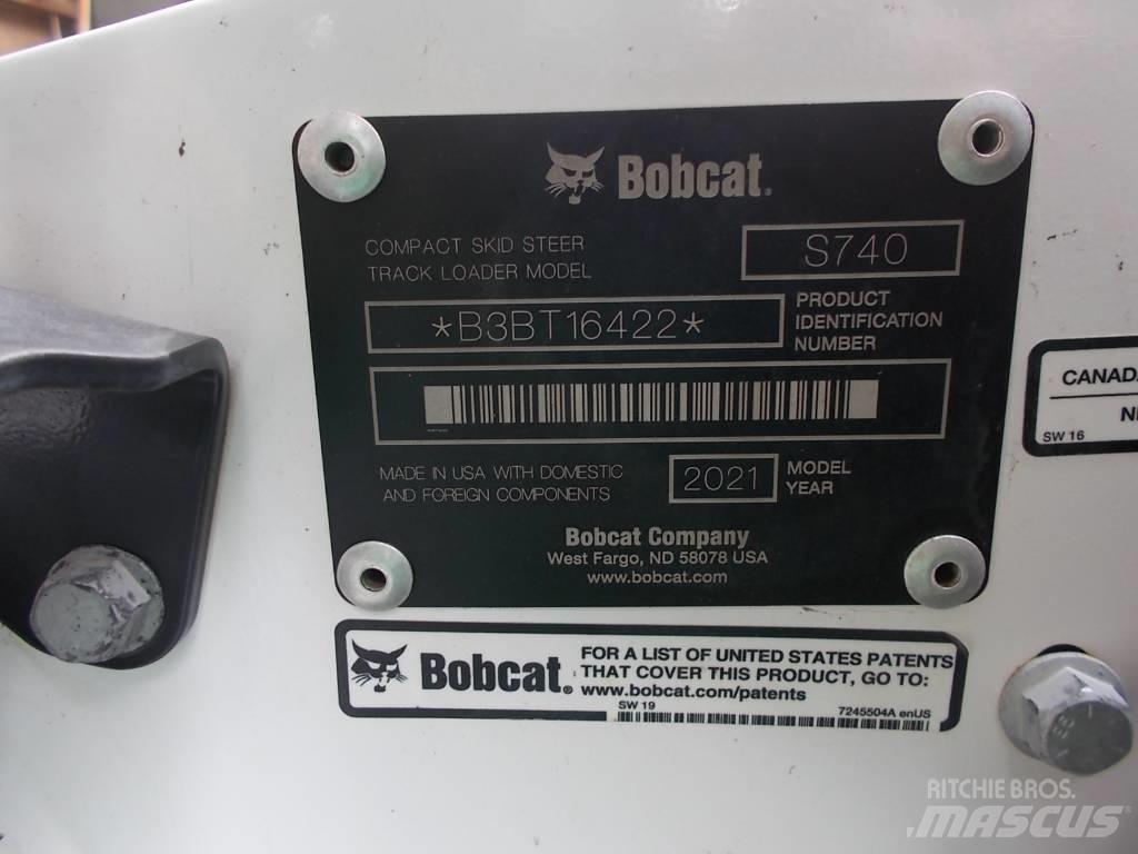 Bobcat S740  스키드로더