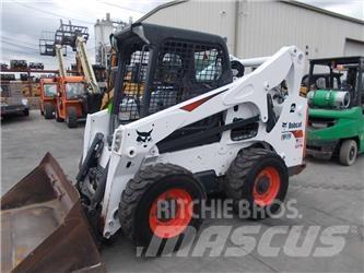 Bobcat S740  스키드로더